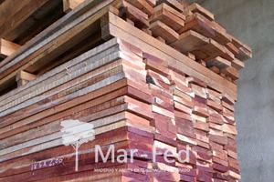Tablas de quebracho colorado, producto de Mar-Fed