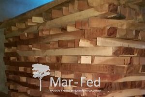 Postes cuadrados de quebracho, producto de Mar-Fed